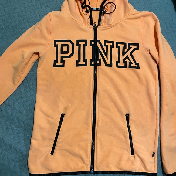 Pink hoodies bundle - Picture 2 of 5